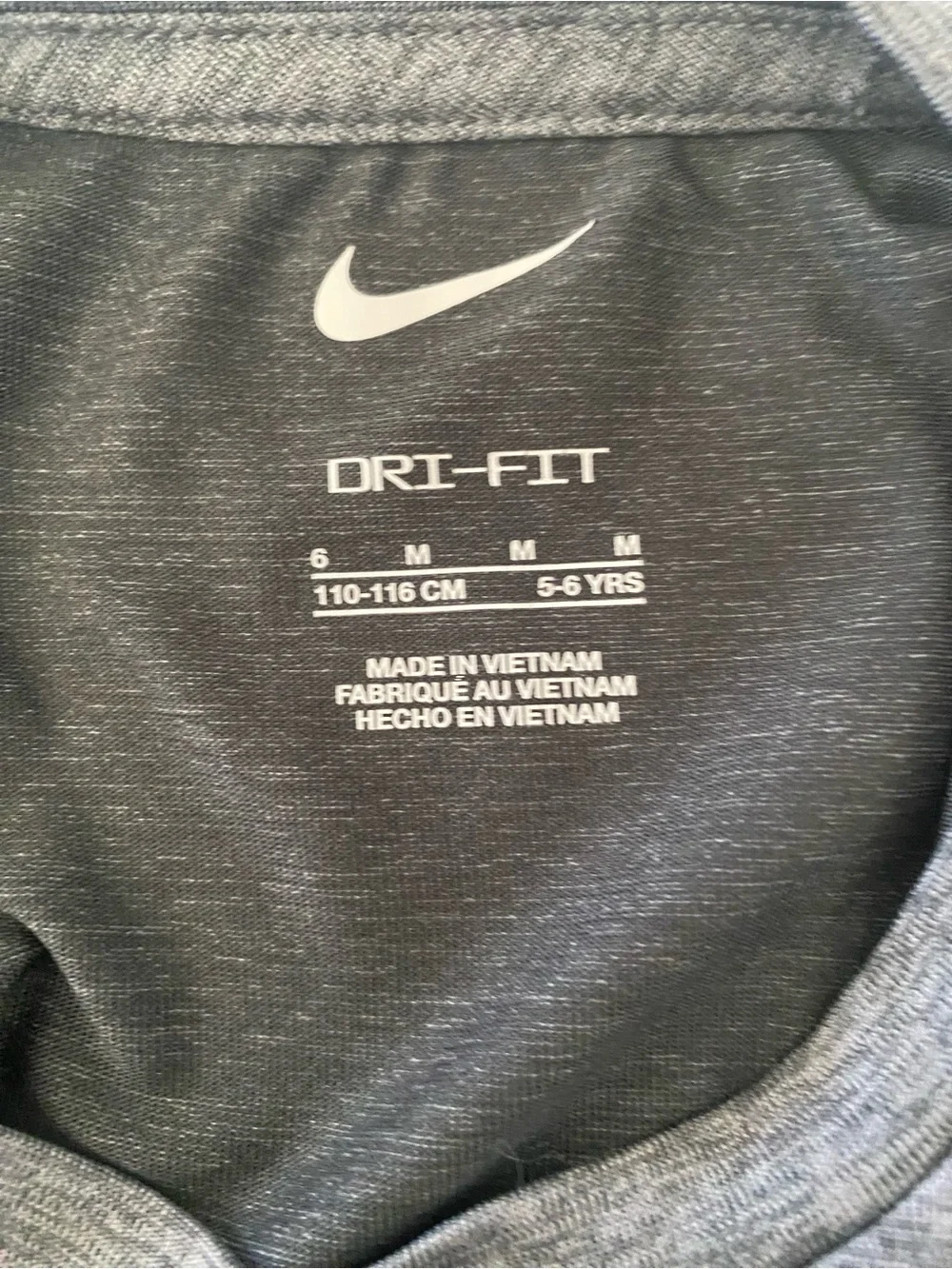 Kids Athletic Graphic Tee And Black Shorts Boys Size 5